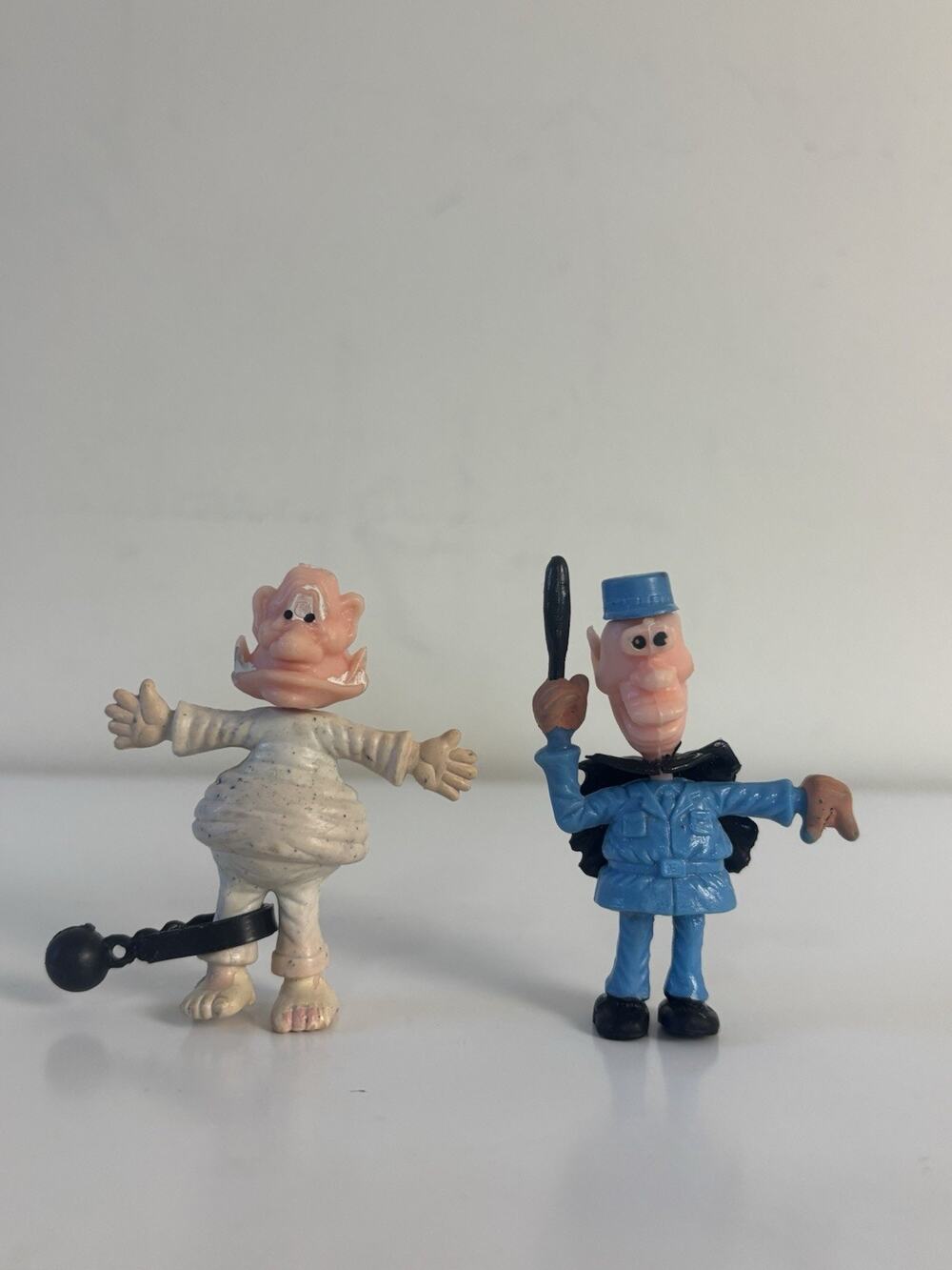 Vtg 70s Goofy Changeables Prisoner Policeman Figures Lot of 2 Imperial Toy Co